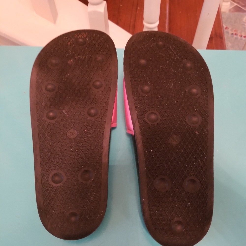 Sailor Moon Pink Slide Sandals - Picture 3 of 6